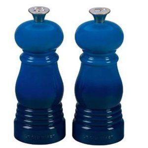 Le Creuset Petite Salt and Pepper Mill Set Shaker
